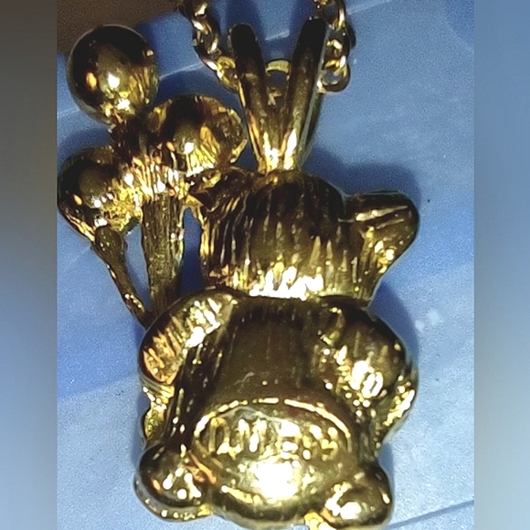DM99 Gold Teddy Bear Pendant - Picture 7 of 11